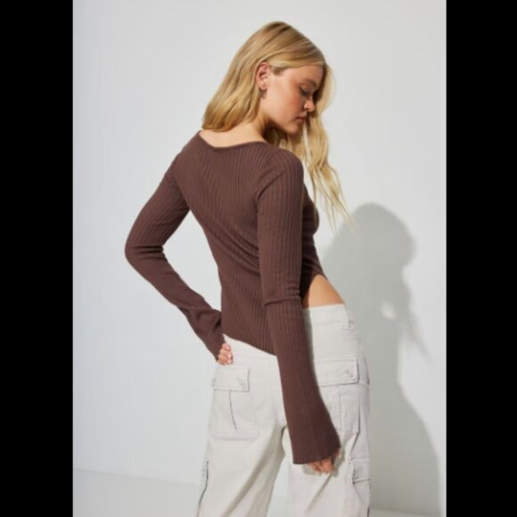 Garage Brown Scoop Neck Ribbed Asymmetric Bodycon Sweater Size Medium Med - Picture 5 of 6